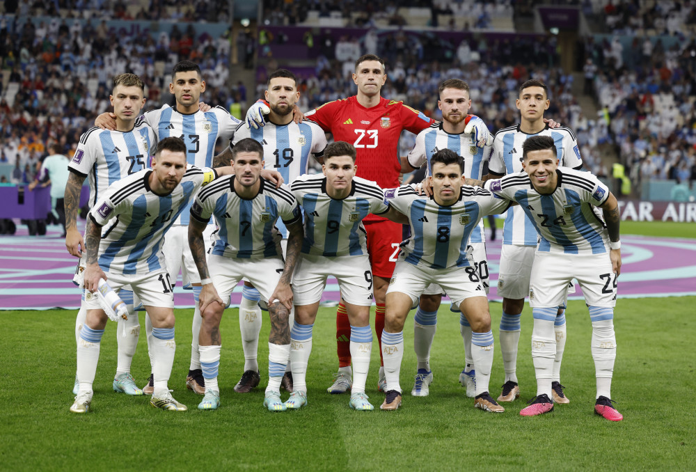 剑南春丨拜仁让二追六6-2逆转弗赖堡，奥利塞2射3传，卡尔传射