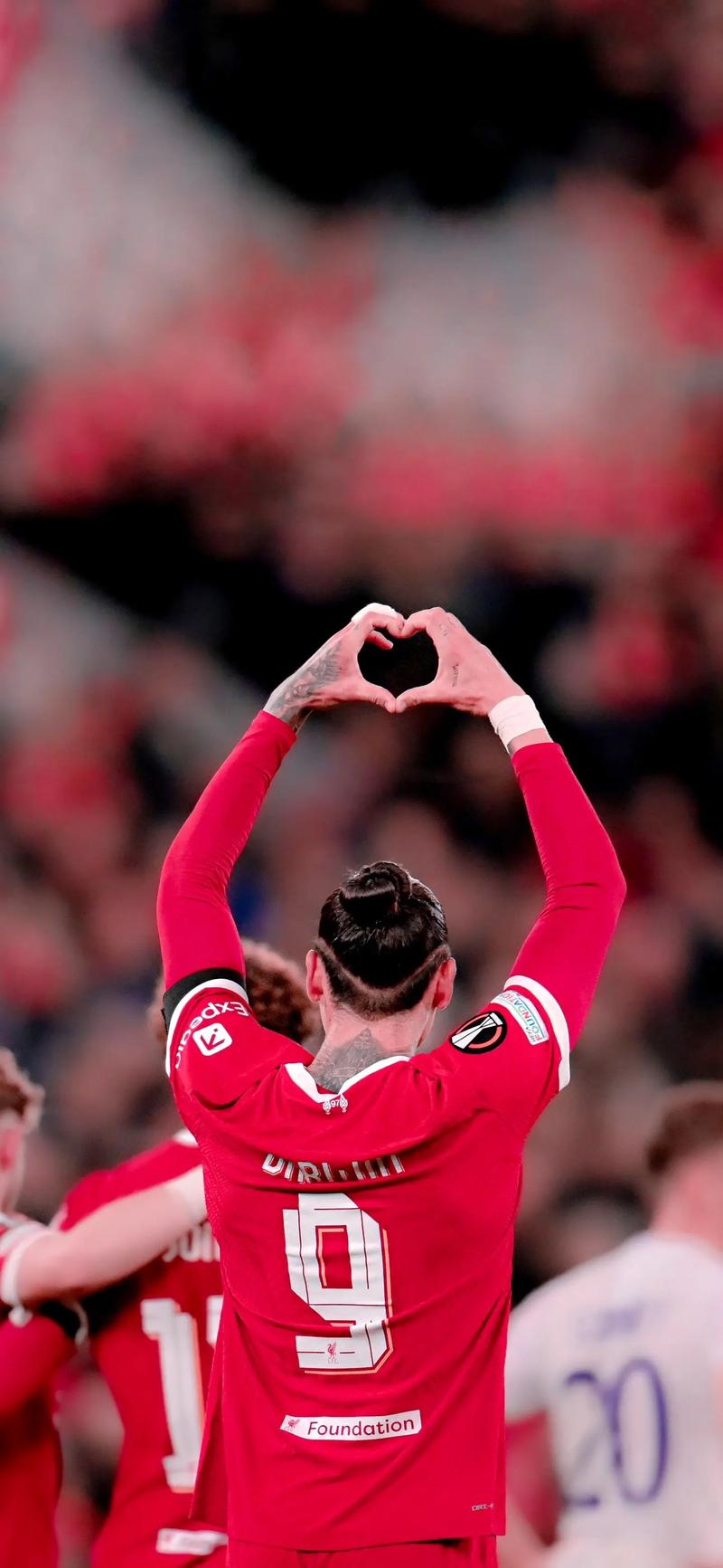 中国足球不背这个锅（这口锅不该由中国足球来背）