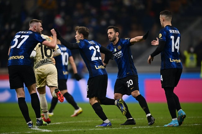 HWG！罗马诺：维拉签下19岁巴西前锋艾莉森，总价1200万欧