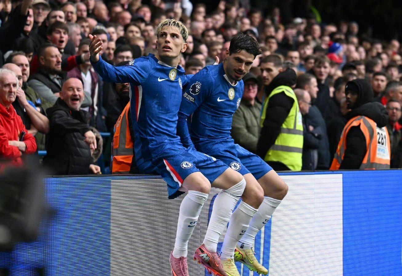 土媒：卢克曼接受加拉塔萨雷900万欧年薪，在等俱乐部谈妥