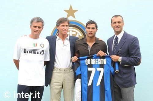 美记：尼克斯对字母哥的报价一直围绕唐斯，但雄鹿不感兴趣