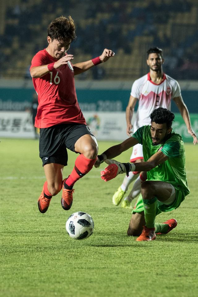 半场战报：热刺1-0哥本哈根，布伦南-约翰逊破门