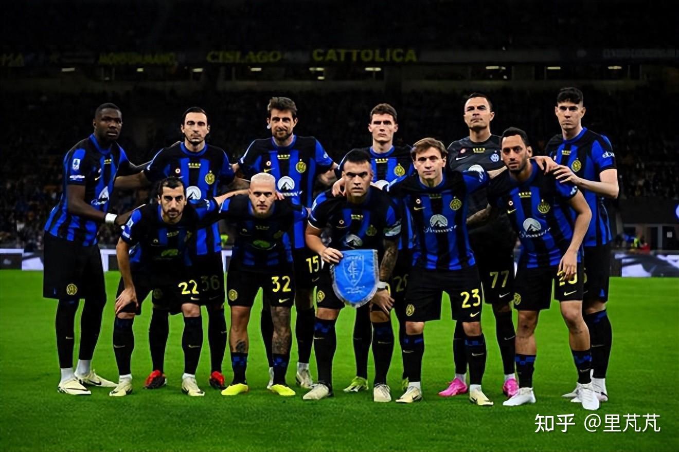 摩纳哥球迷因对球队不满而集体沉默，加拉塔萨雷反享受欢呼