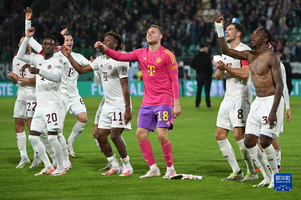 哈里·凯恩替补出场打入帽子戏法，五星拜仁轻松战胜斯图加特