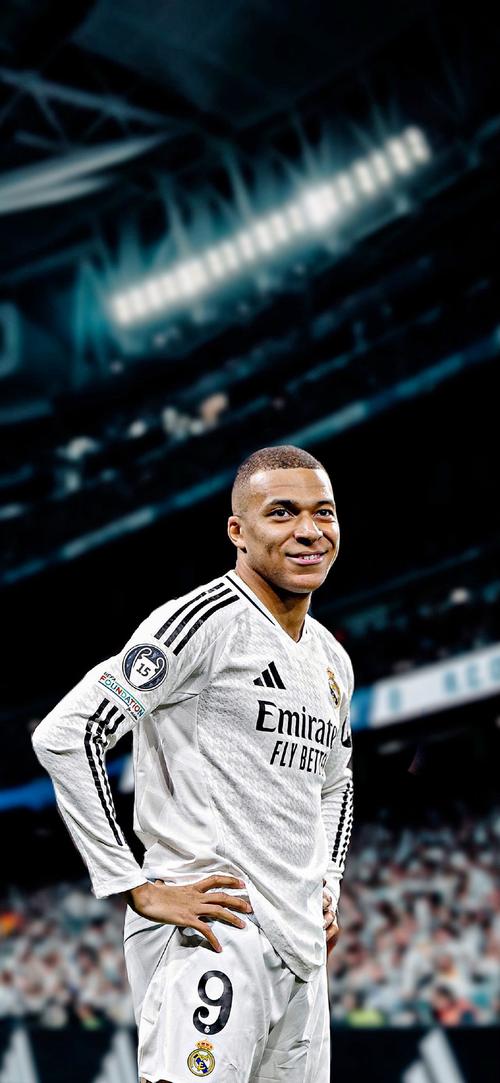 拜仁莱万多夫斯基连续两场进球