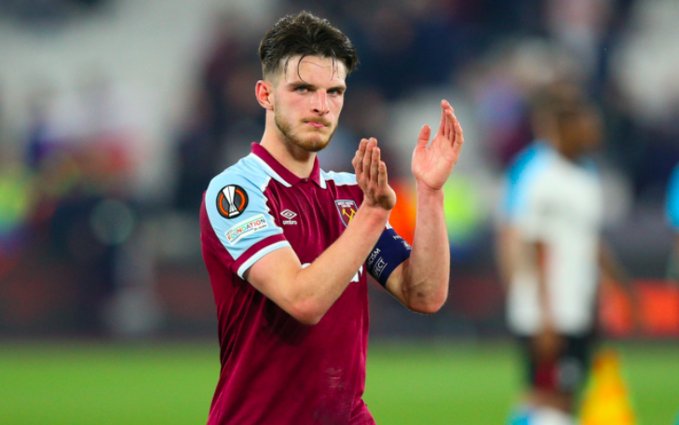 官方：科隆后卫范登伯格被停赛两场，无缘对阵海登海姆和拜仁（官宣：科隆后卫范登伯格被禁赛两场，缺席对阵海登海姆与拜仁）