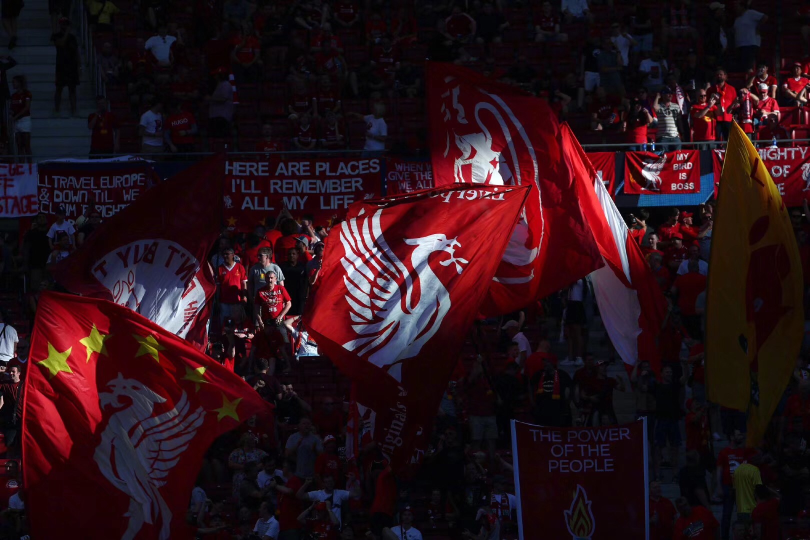 记者：国米、尤文和水晶宫想冬窗引进阿克，曼城要价3500万欧