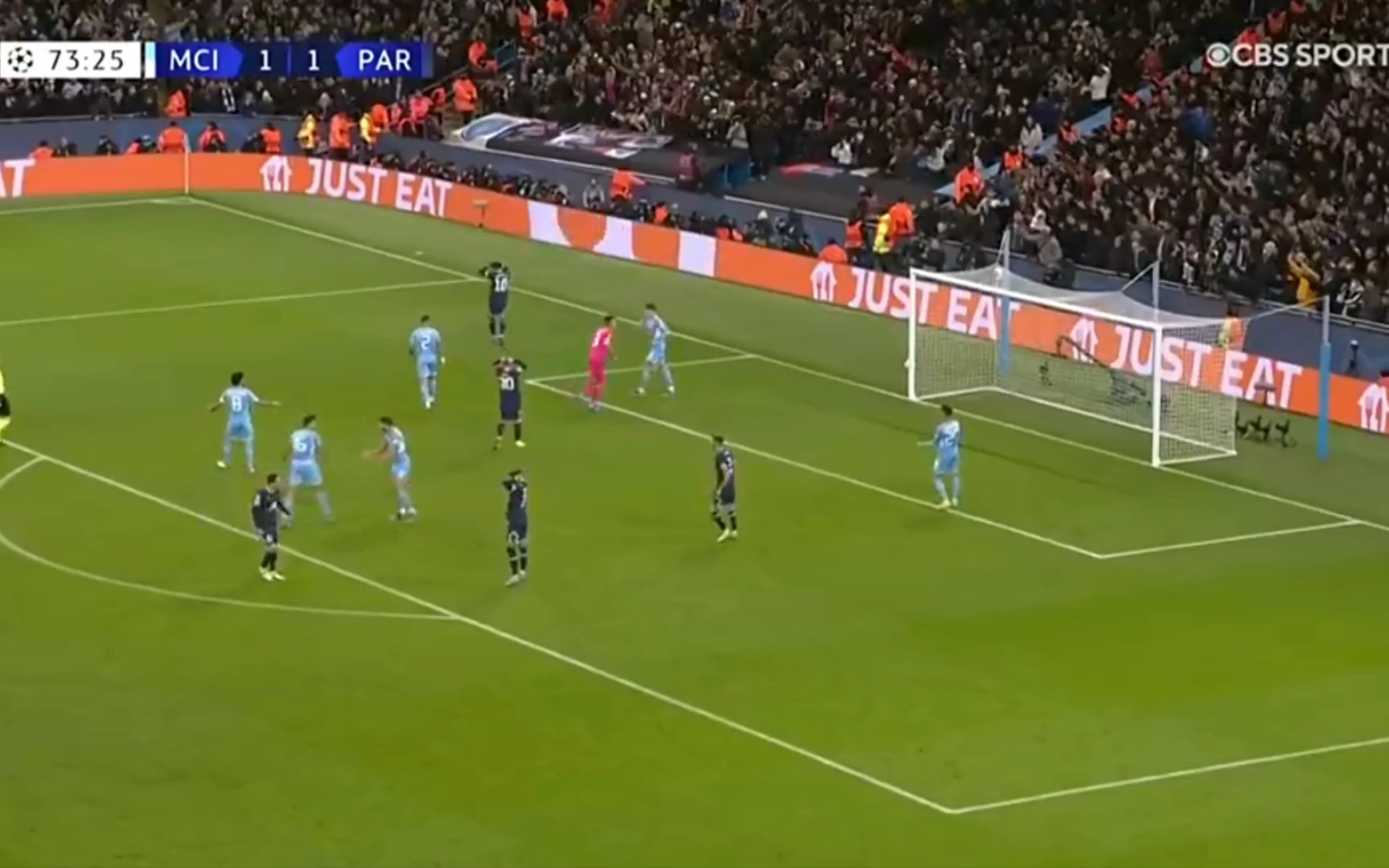 梅西加盟前迈阿密国际为垫底球队，加盟后2年半夺得3座冠军