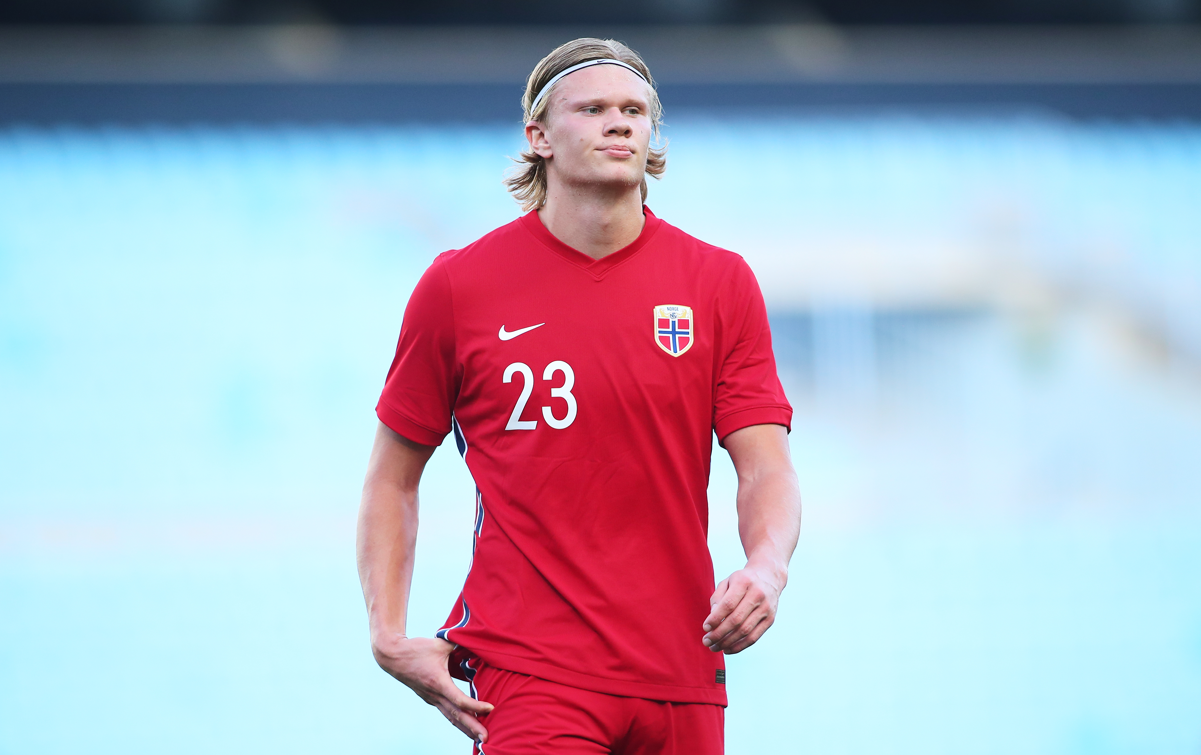 阿斯：拉菲尼亚因为肌肉不适缺战贝蒂斯，他能出战下场欧冠