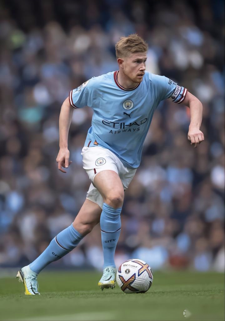 球星赛后向看台深深鞠躬