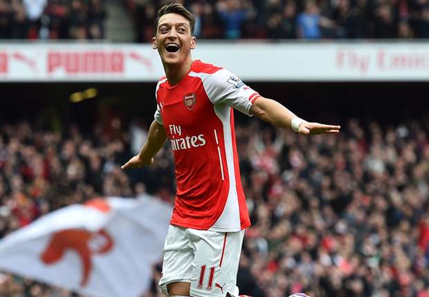 追梦将比肩库里，成为唯二代表勇士出战900场常规赛的球员